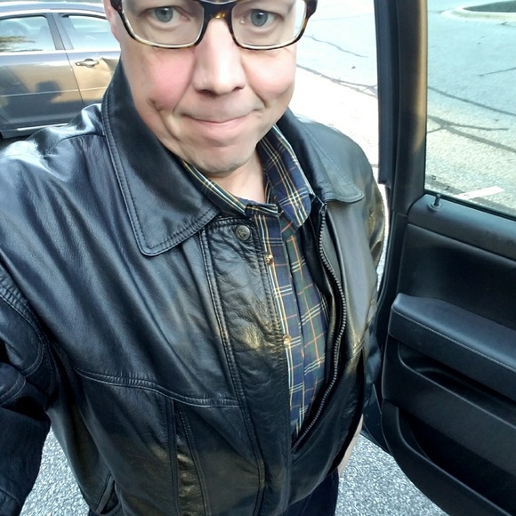 Meet your Posher, Michael - Picture 4 of 7